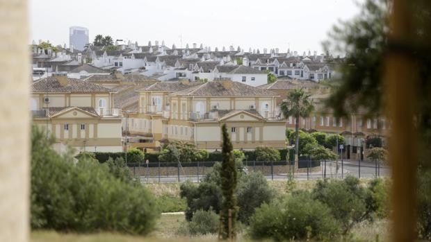 La riqueza en Sevilla por pueblos: Un vecino del Aljarafe cobra más del doble que otro de la Sierra Sur