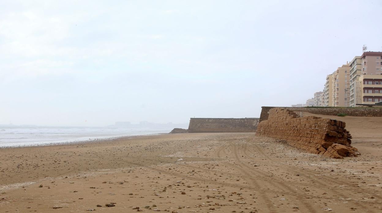 Playa de Cortadura, en Cádiz capital