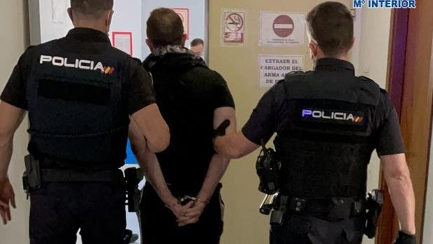 Detenido en Algeciras un prófugo de la justicia con dos requisitorias judiciales de ingreso en prisión