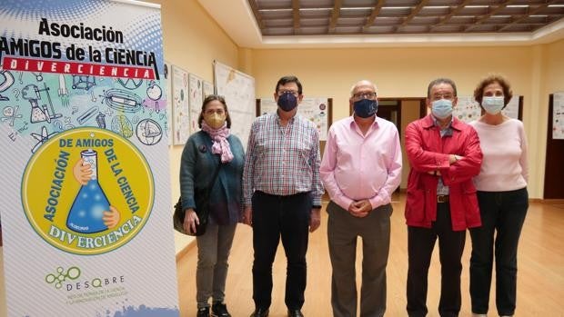 ¿Qué sabemos del Sars-Cov-2?, la exposición sobre el coronavirus del Colegio de Médicos de Cádiz