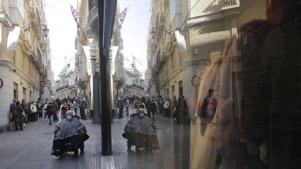 Primeros brotes verdes en el comercio gaditano