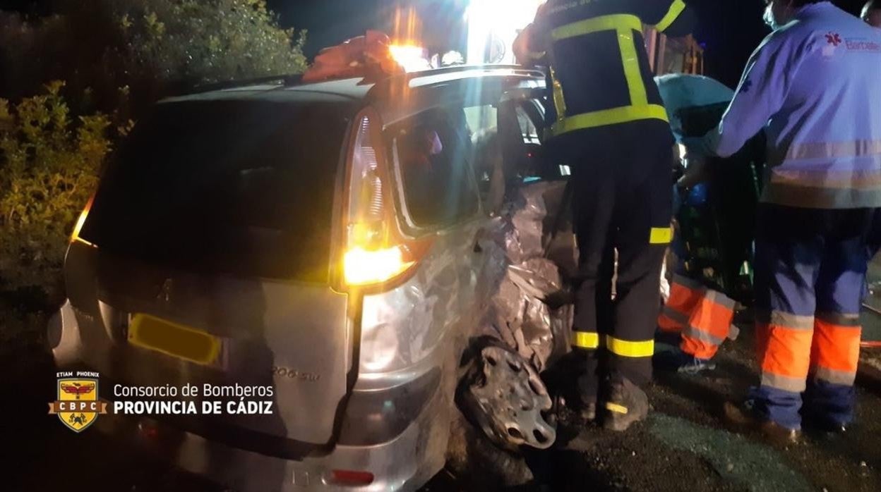 Accidente de tráfico de dos turismos entre Jerez y El Puerto