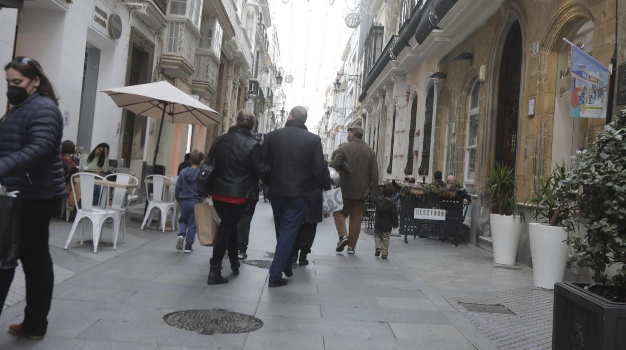 Aumentan los contagios y los hospitalizados en la provincia de Cádiz