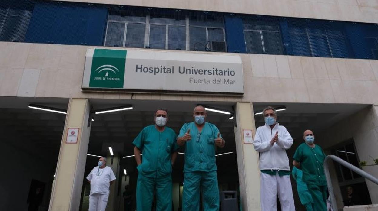 CSIF denuncia la falta de personal en los hospitales Puerta del Mar y San Carlos