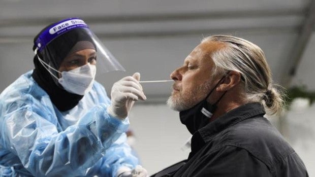 Las vacunas actuales contra el Covid podrían ser ineficaces contra la variante ómicron