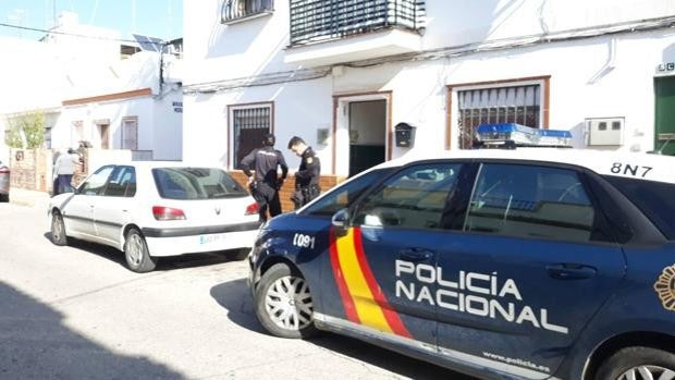 Diez meses de cárcel por una «brutal» agresión a su mujer en Alcalá de Guadaíra en la Nochevieja de 2018