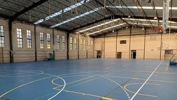 Nuevo pavimento para el polideportivo Gadir en Cádiz