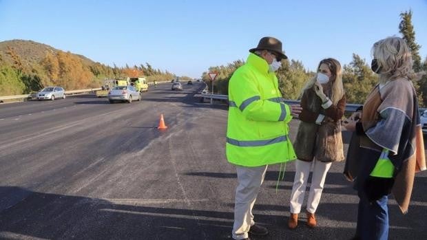 Un millón de euros para mejorar la carretera A-390 que une Chiclana con Medina