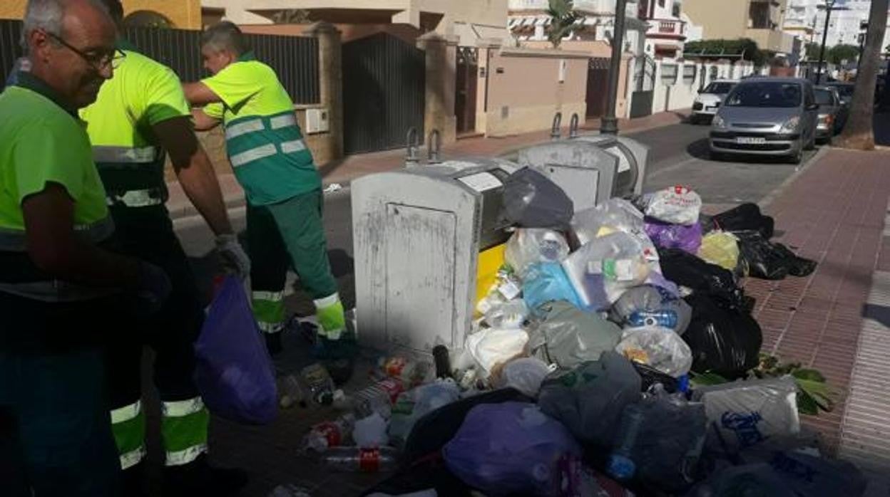 Desconvocada la huelga indefinida de la basura en el Aljarafe por el «poco seguimiento» de la plantilla