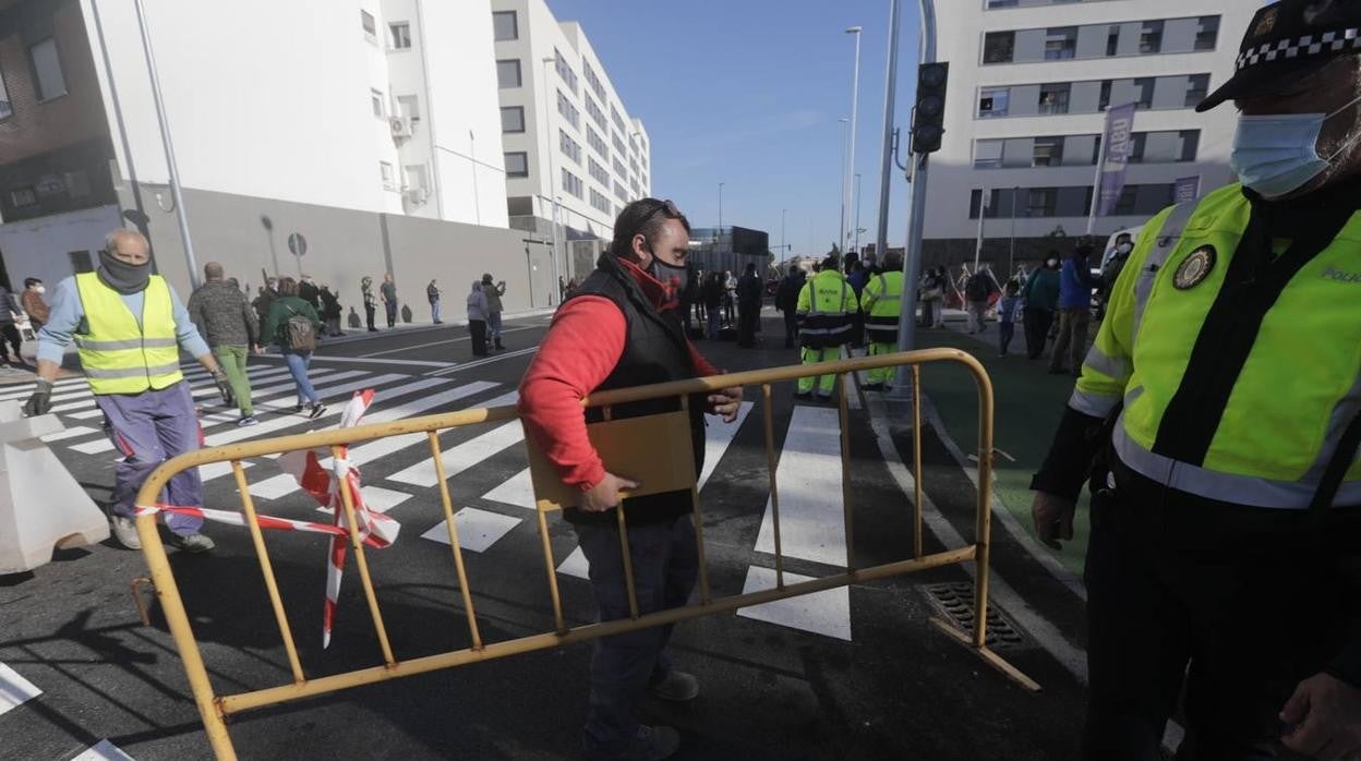 «Ni cuando abre 30 metros de una avenida que estaba hecha Kichi es capaz de reconocer cómo se transformó Cádiz»