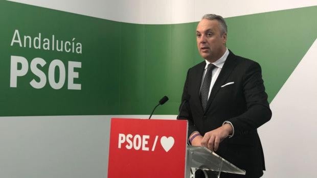 Ruiz Boix: «Comienza un nuevo tiempo en el PSOE de Cádiz»