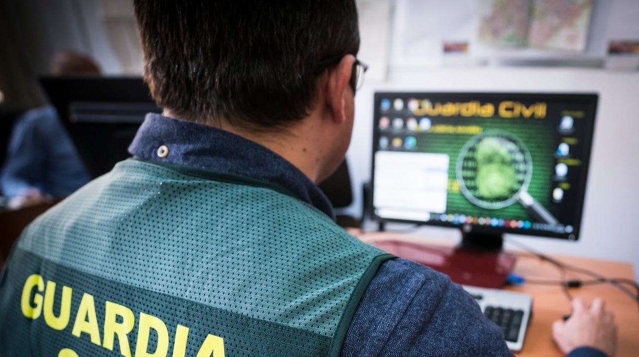 La Guardia Civil de Navarra ha destapado el fraude en los seguros de coches de un sevillano