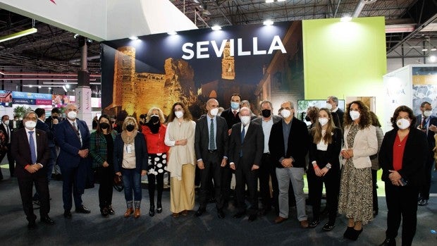 Sevilla se vende como el destino desconocido de naturaleza en Fitur 2022