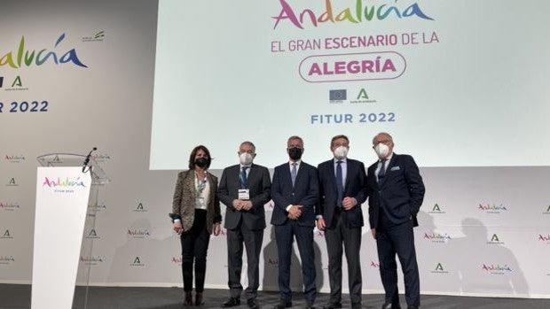 Andalucía presenta en Fitur la industria de cruceros «como turismo sostenible y de calidad»