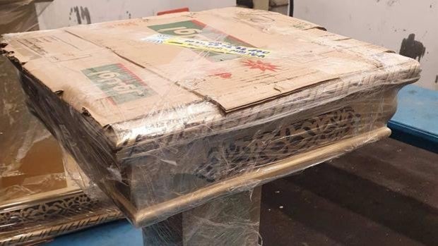 Localizan once kilos de hachís ocultos en el interior de una mesa de madera