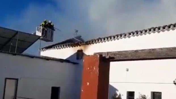 Aparatoso incendio en Cádiz
