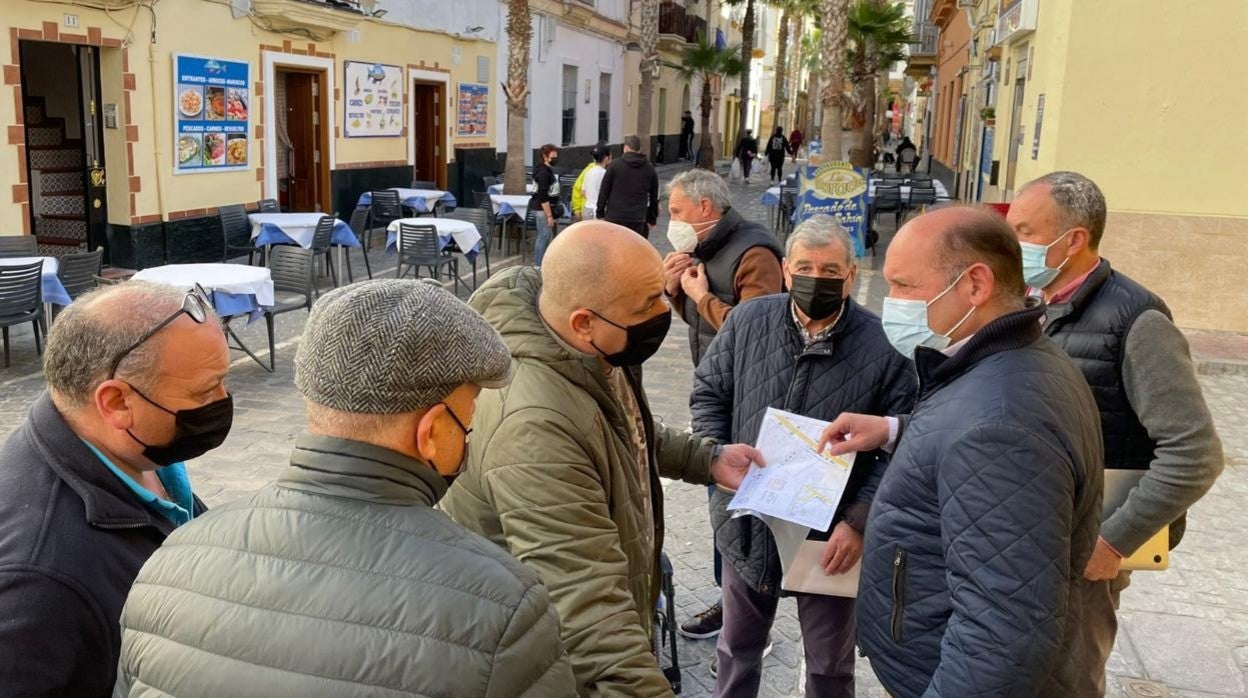 Juancho Ortiz se reunió de nuevo con hosteleros de la calle de La Palma.