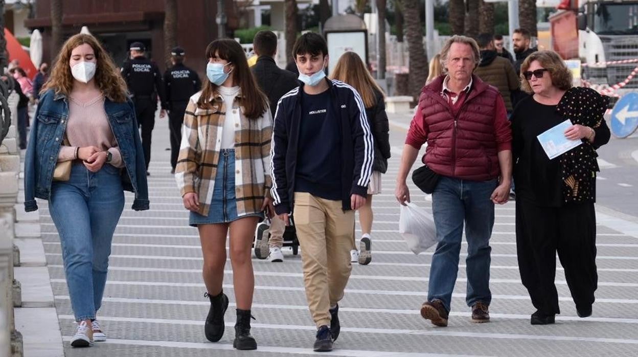 Desde este jueves las mascarillas no son obligaotrias en exteriores