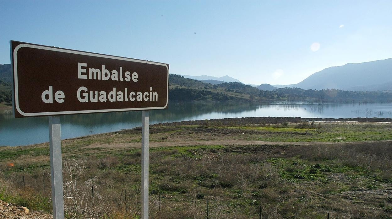 El embalse de Guadalcacín es la fuente de la que bebe la Bahía de Cádiz