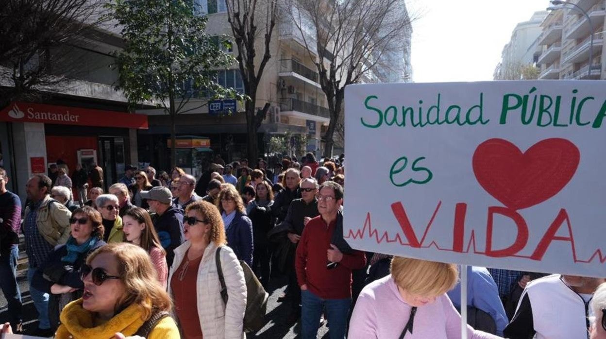 Ayuntamientos del PSOE calientan la marcha de la sanidad de este sábado contra la Junta