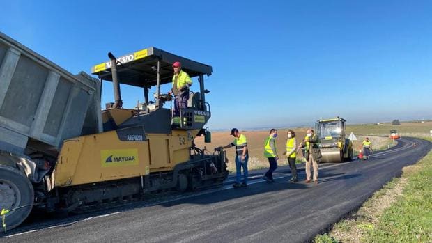 La Junta de Andalucía invierte 80 millones en las carreteras sevillanas en los últimos cuatro años