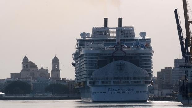 Once cruceros y más de 13.000 pasajeros han llegado a Cádiz en los dos primeros meses de 2022