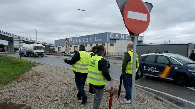 Guardia Civil y Policía han escoltado a 667 camiones en Cádiz desde el inicio de la huelga