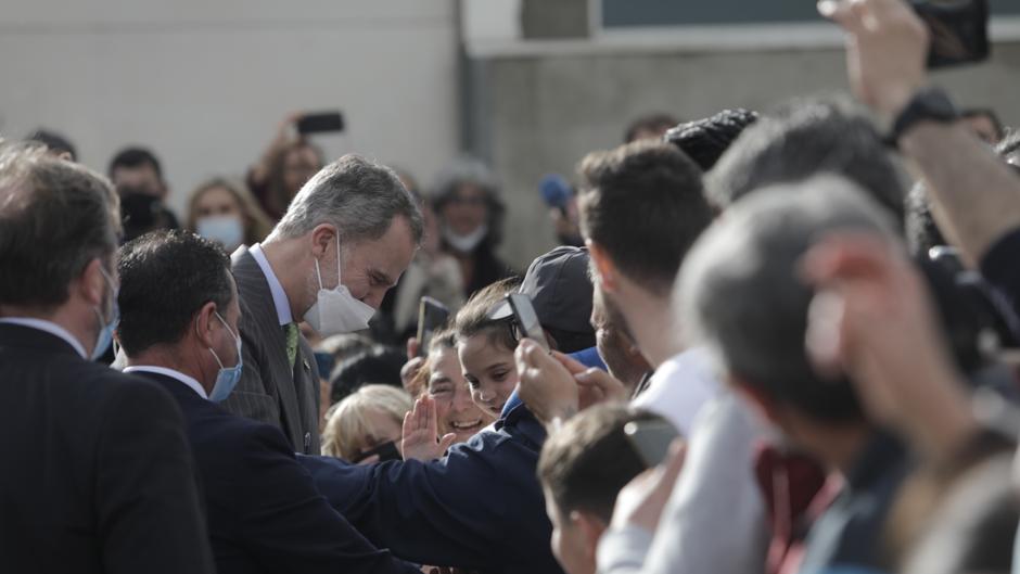 Los pescadores de Sanlúcar al Rey: «Su Majestad, dile al ministro que nos baje el gasoil, que nos va a matar de hambre»