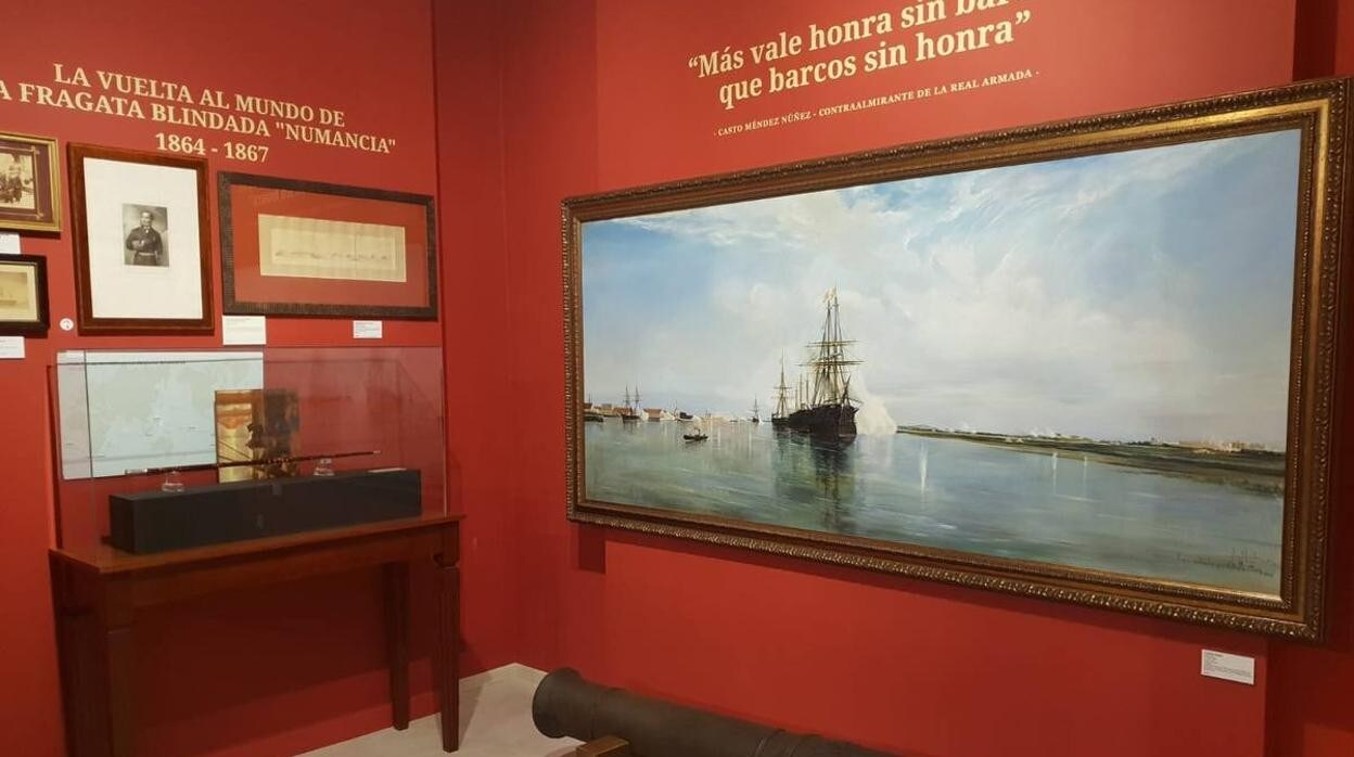 Una de las salas del Museo Naval de San Fernando.