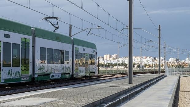 Adjudicada la pasarela ciclopeatonal del Tranvía de la Bahía de Cádiz con Tres Caminos