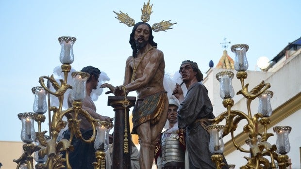 Y 'El Portaaviones' de la Vera-Cruz navegó por las calles de Utrera