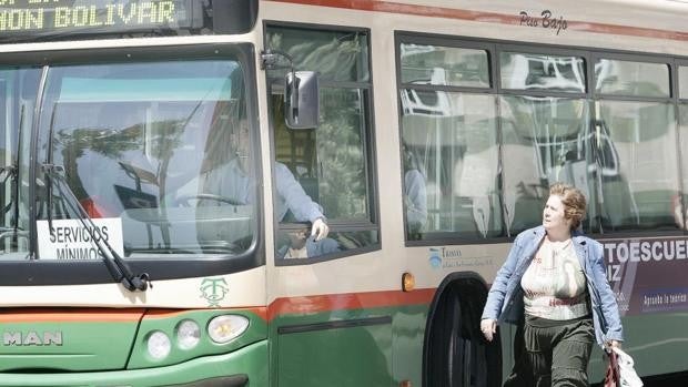 La plantilla de los autobuses urbanos anuncia huelga