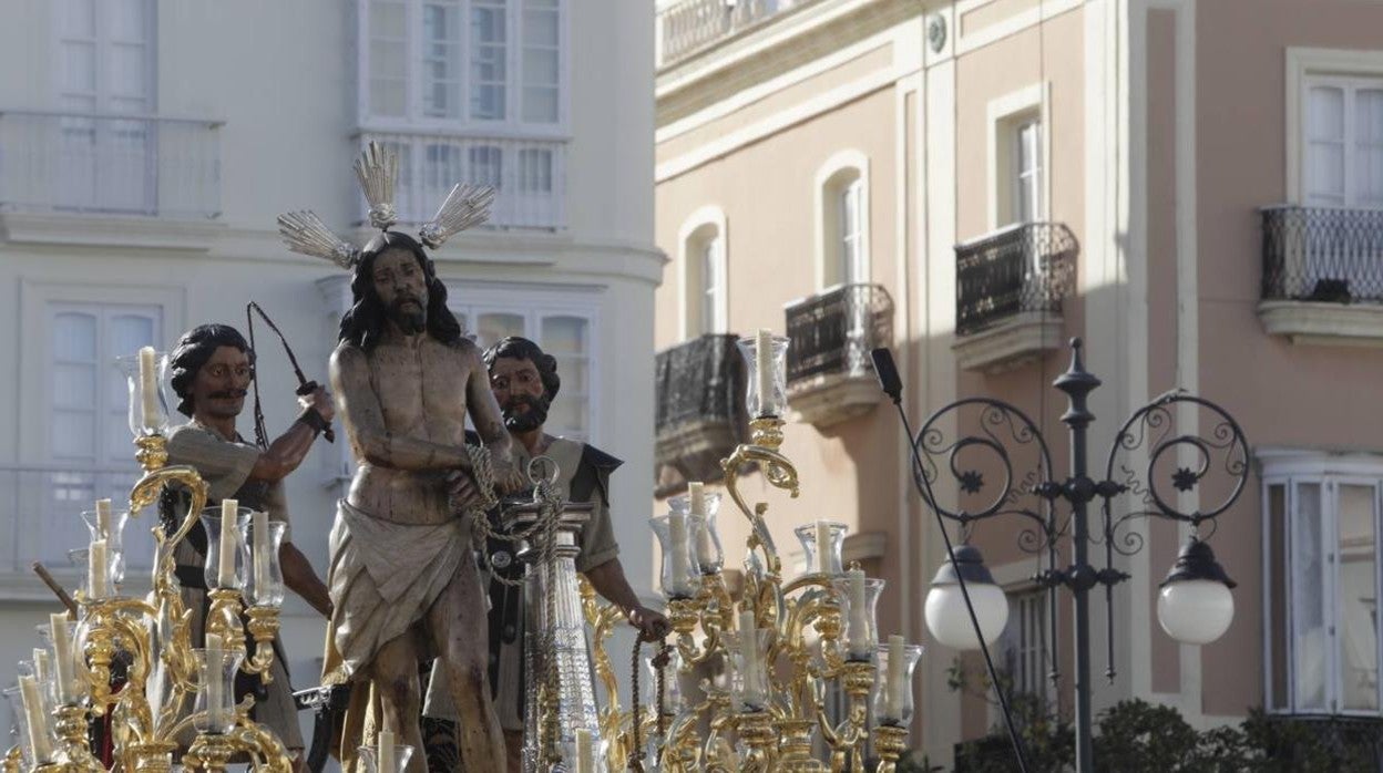 La hermandad de la Columna de Cádiz será una de las beneficiadas por estas ayudas.