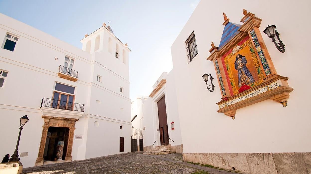 Museo Catedralicio, junto a Santa Cruz