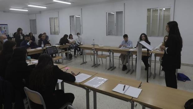 El IES Drago, ganador del V Torneo Provincial de Debate del Colegio San Felipe Neri