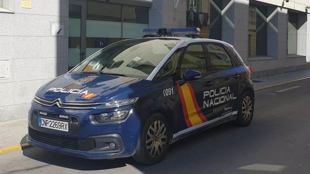 Detenido un menor por apedrear un coche de la Policía en Jerez