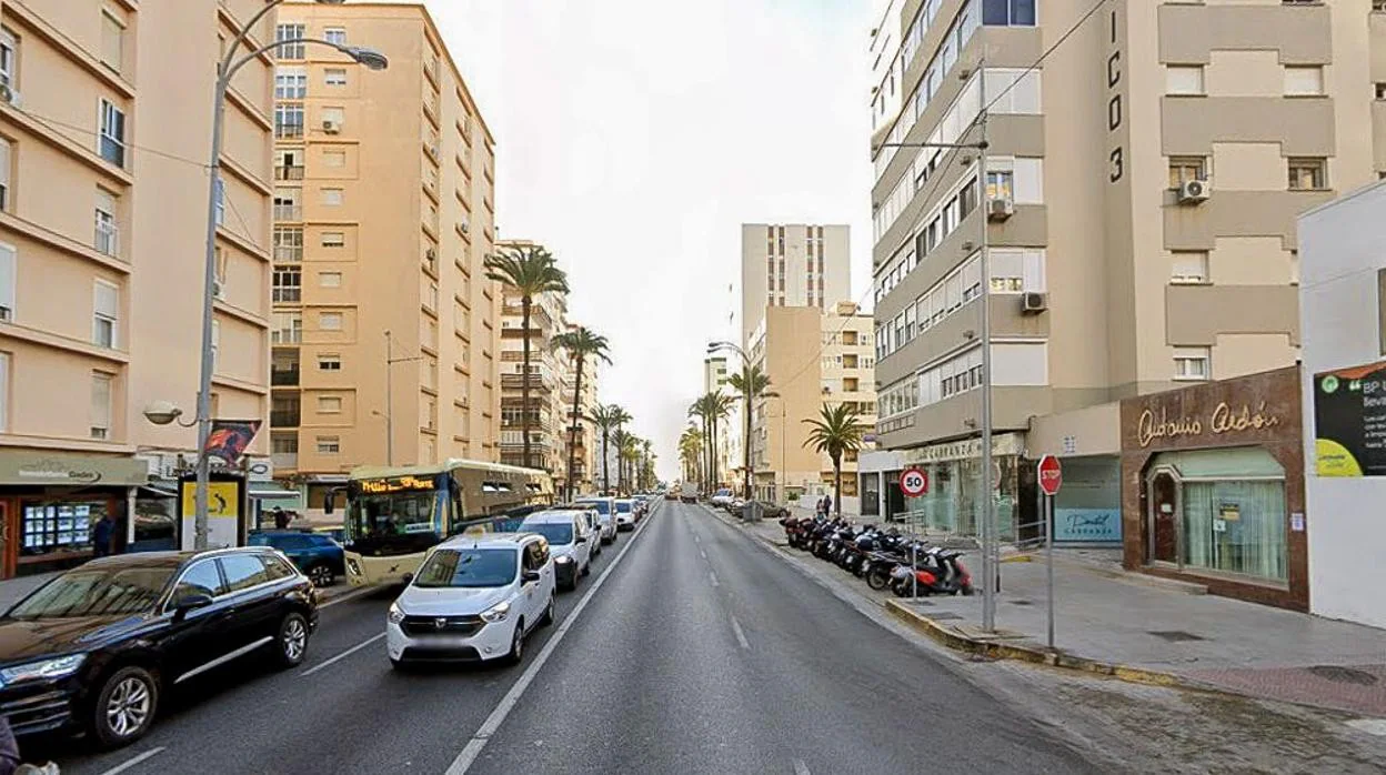 Vecinos de La Laguna piden dos paradas más de la línea 1 de autobús de Cádiz