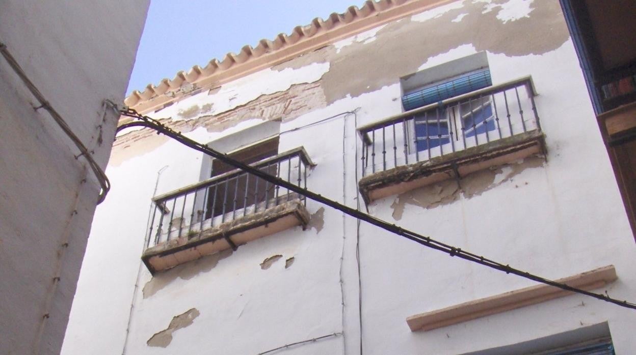 Licitadas las obras para asegurar el edificio de la calle Barrocal en Cádiz