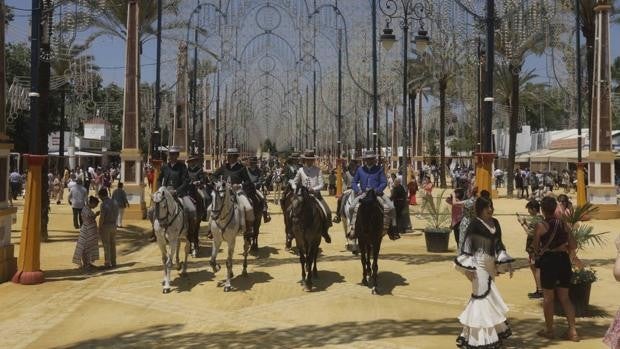 Que la Feria del Caballo llega en mayo como flor de primavera