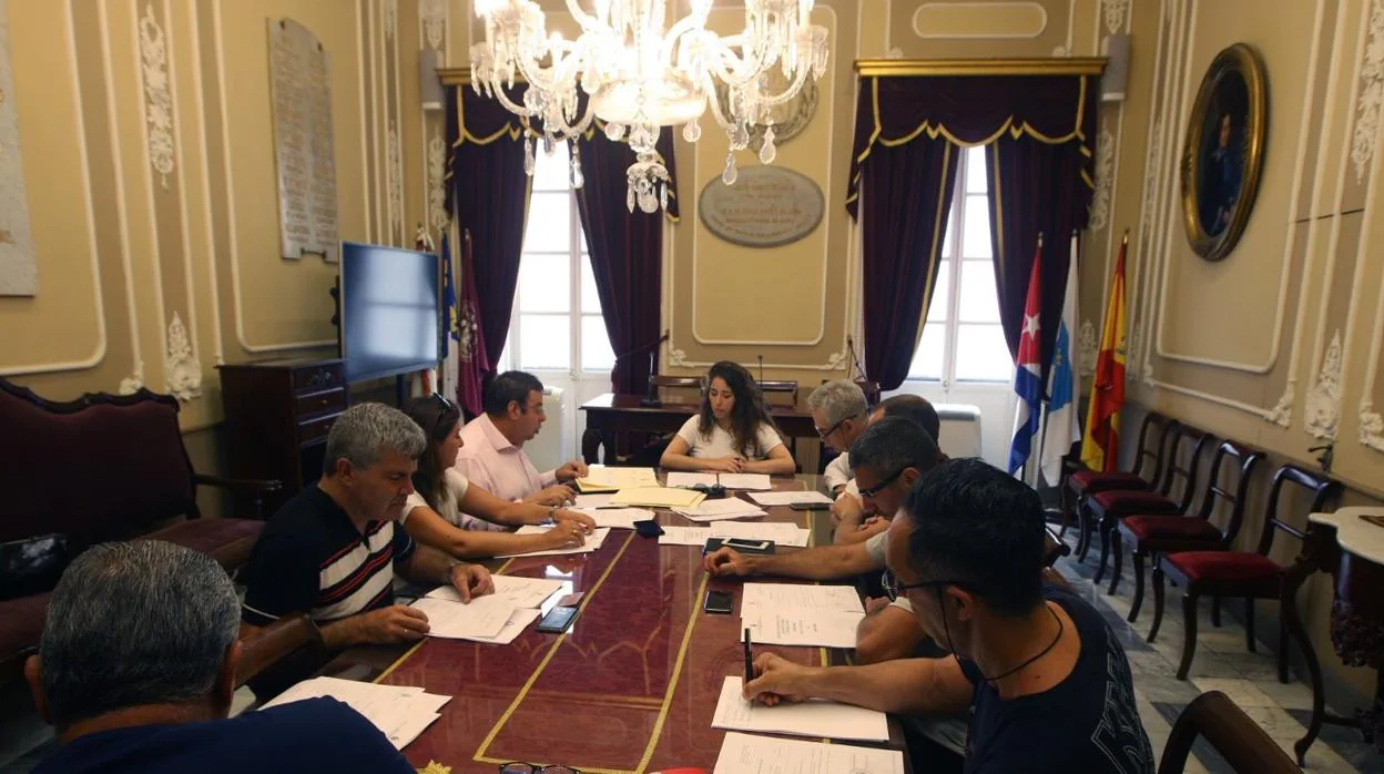 Una reunión del Patronato en el Ayuntamiento de Cádiz