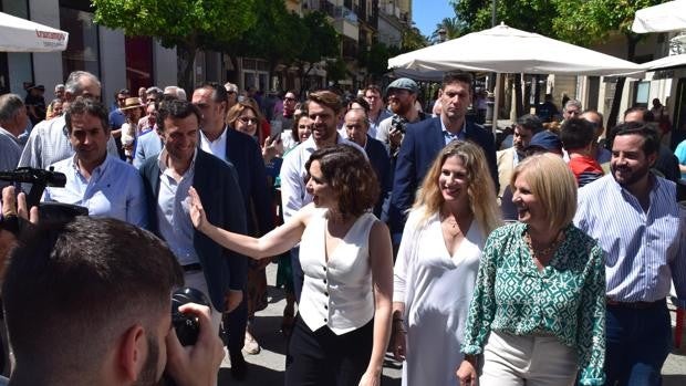 Ayuso afirma en Jerez que «el fin del sanchismo» pasa por las elecciones en Andalucía