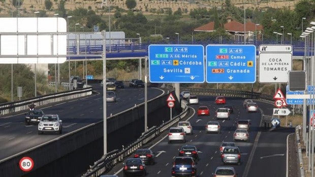 Esta madrugada se vuelve a cortar  la A-49 a la altura de Camas, pero sólo el sentido a Sevilla