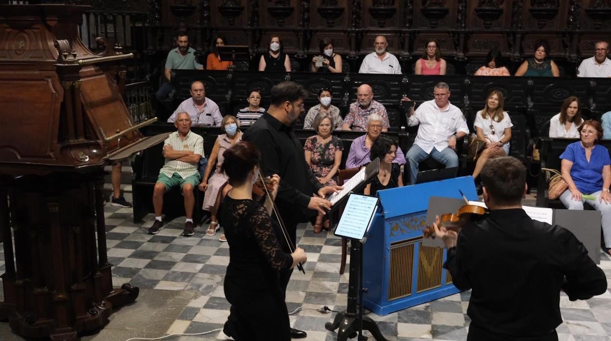 La Orquesta Barroca de Cádiz ha ofrecido un concierto en la Catedral.