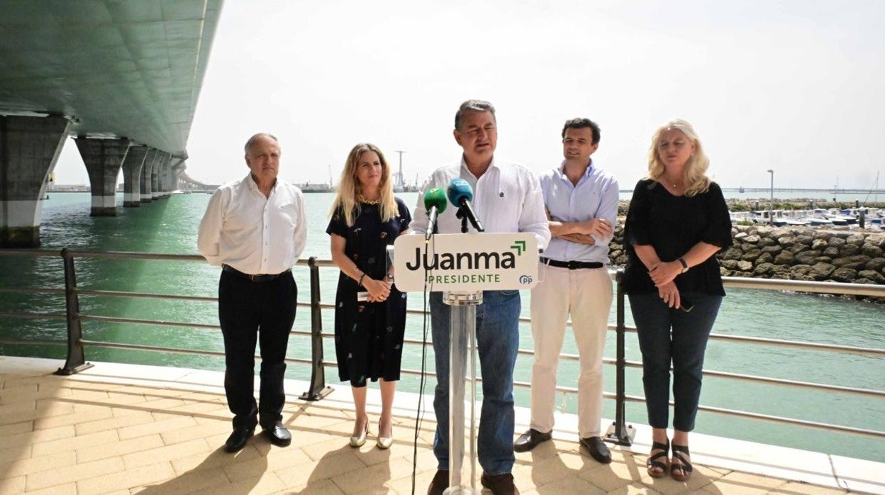 Antonio Sanz, junto a Ana Mestre, Bruno García, Mercedes Colombo y Vicente ernández.