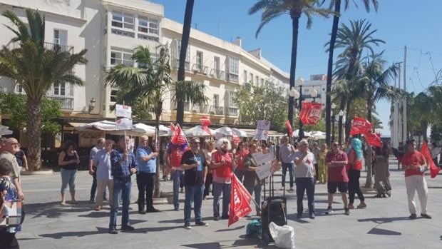 UGT lamenta que Kichi haya conseguido «dividir» al movimiento sindical en el Ayuntamiento de Cádiz