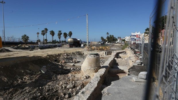 Germán Beardo firma la licitación de las obras para arreglar Pozos Dulces