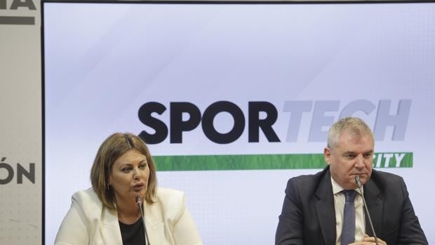 La alcaldesa de Puerto Real pide a Teófila Martínez que retire la expropiación de Delphi