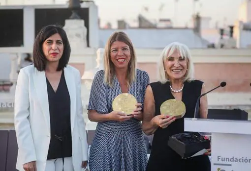 Afedu Cádiz recibe el V Premio de la Tertulia Doctor Fernando Delgado Lallemand