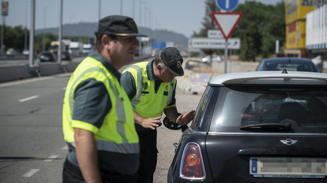 Control de tráfico de la Guardia Civil