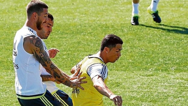 «Ramos y Cristiano tienen la cabeza fuera del fútbol»